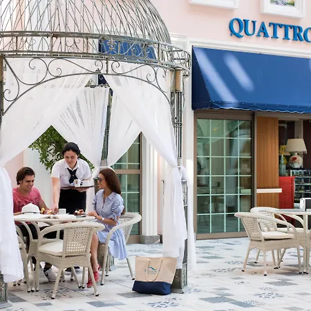 Quattro & 5* كوناكلي